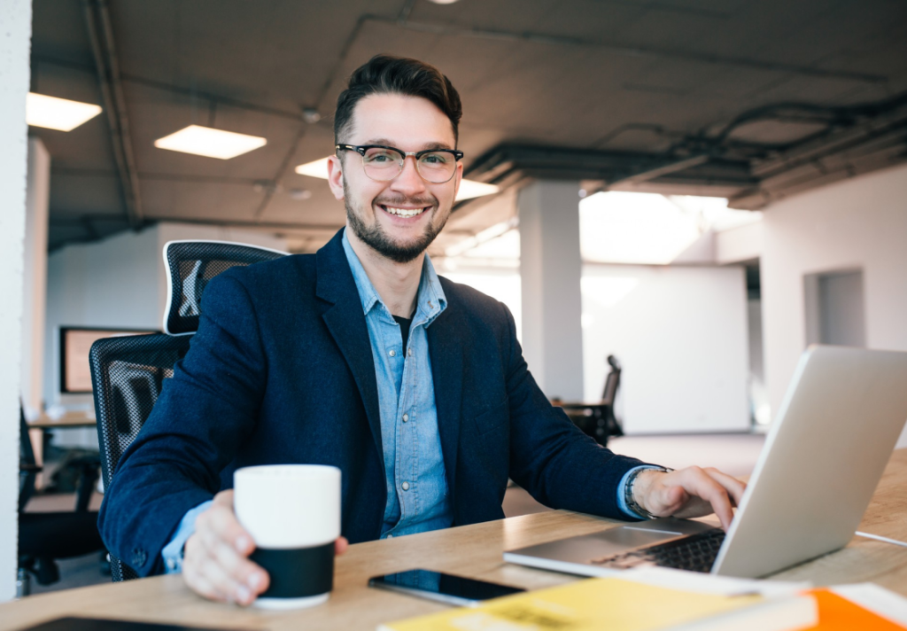 Business consultant looking forward to help innovative startups success faster.